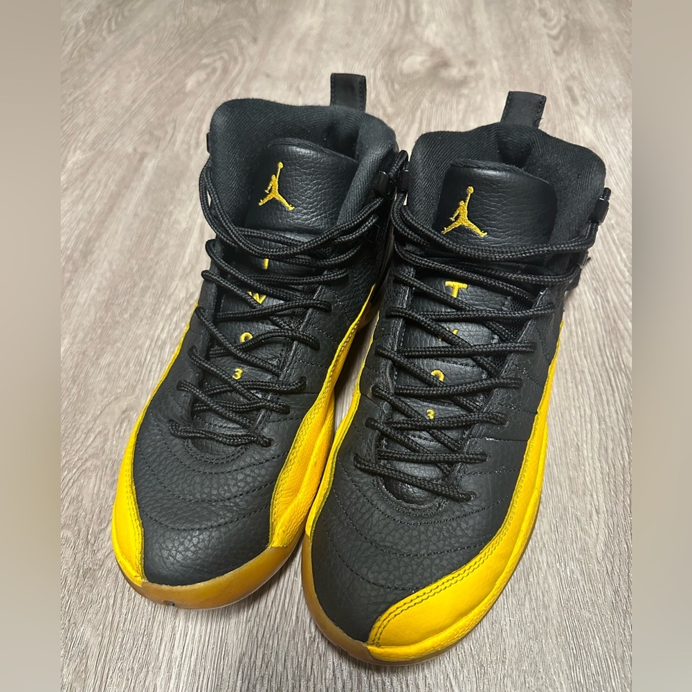Jordan 12 Gold